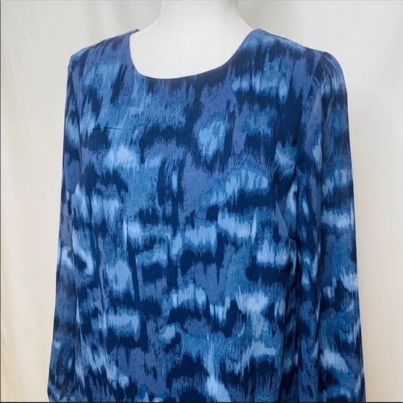 NWT BCBGMAXAZRIA Ikat blue tiered ruffle dress M - Picture 5 of 7